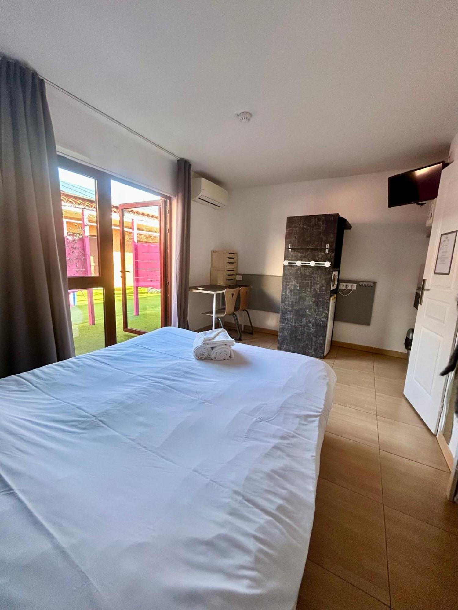 Hotel Acajou Argeles-sur-Mer Bagian luar foto