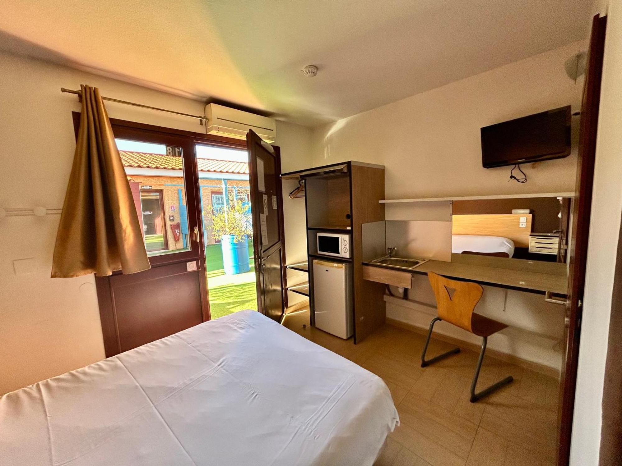 Hotel Acajou Argeles-sur-Mer Bagian luar foto