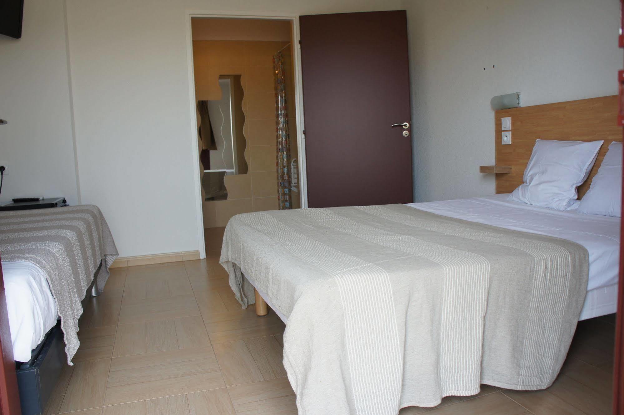 Hotel Acajou Argeles-sur-Mer Bagian luar foto